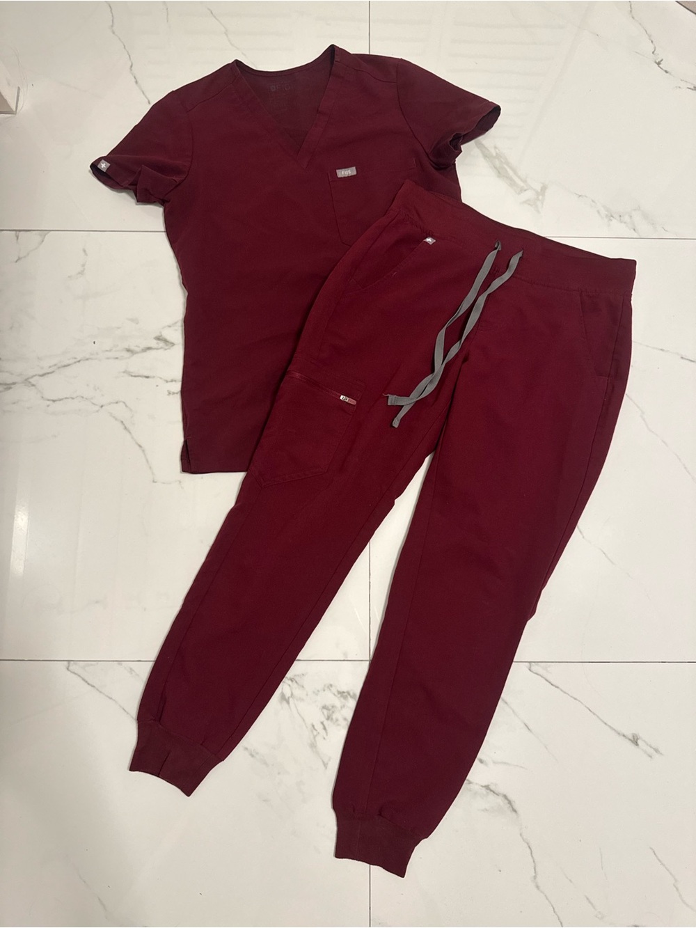 Figs Women’s Burgundy Scrub Set - Jogger Pants & V-Neck Top